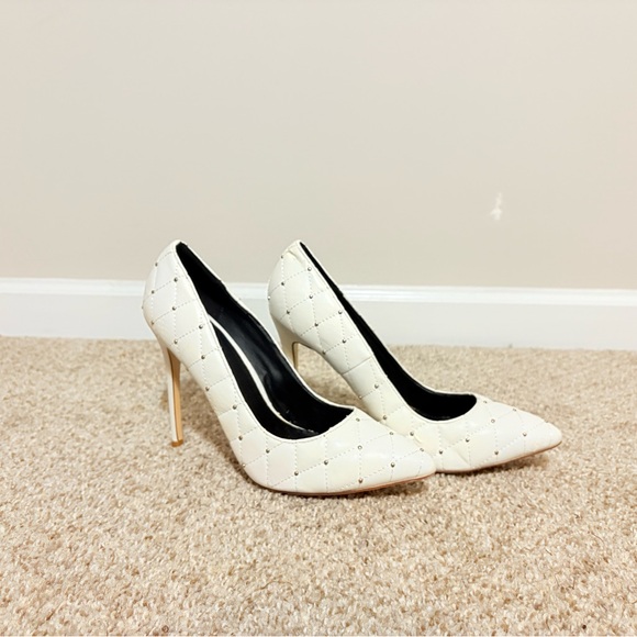 Elegant White Quilted Women's Heels - Picture 6 of 9